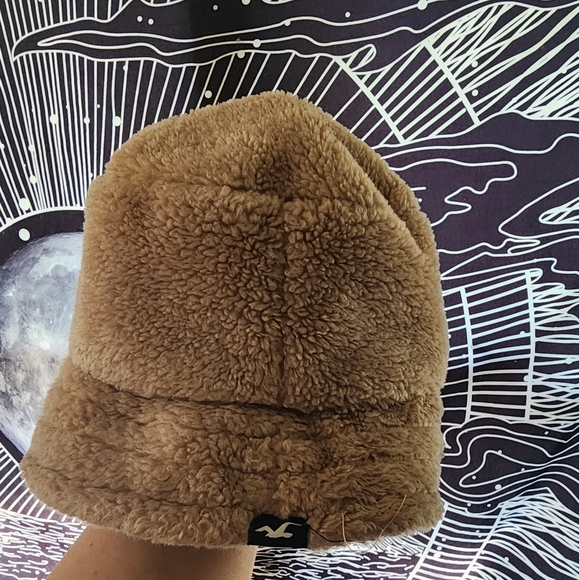 Furry bucket hat - Picture 2 of 3